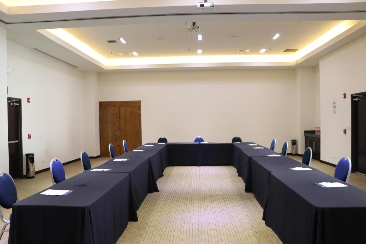 Holiday Inn Express Guaymas By Ihg Buitenkant foto Meeting room